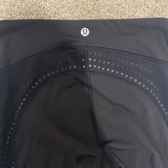 Lululemon black capris - Picture 3 of 4